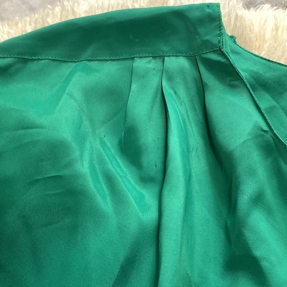 Green blouse with keyhole neckline size 32 - Picture 4 of 9